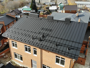 Монтаж снегозадержателей